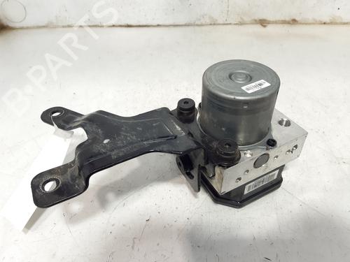 Used ABS pump KIA CARENS IV 1.7 CRDi (116 hp) 8951548