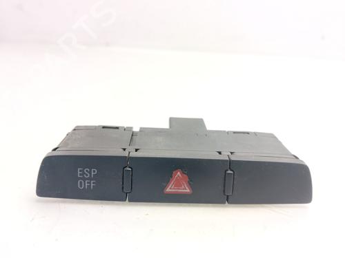 warning-switch-audi-q7-4lb-2006-2007-2008-2009-2010-2011-2012-2013-2014-2015-2016-36490169 main image