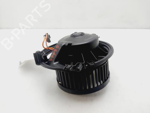 Varmeblæser AUDI A3 Limousine (8VS, 8VM) 2.0 TDI (150 hp) 32323152