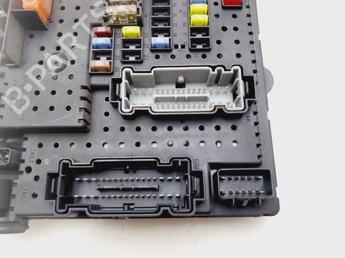 Fuse box VOLVO S60 I (384) D5 | BP28139774E1 
