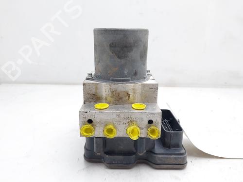 Used ABS pump MERCEDES-BENZ E-CLASS Coupe (C207) E 350 BlueTEC / d (207.326) (258 hp) 18095098