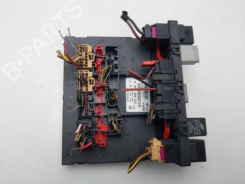 Used Fuse box Fuse box VW JETTA III (1K2) 1.9 TDI (105 hp) 33754884 33754884