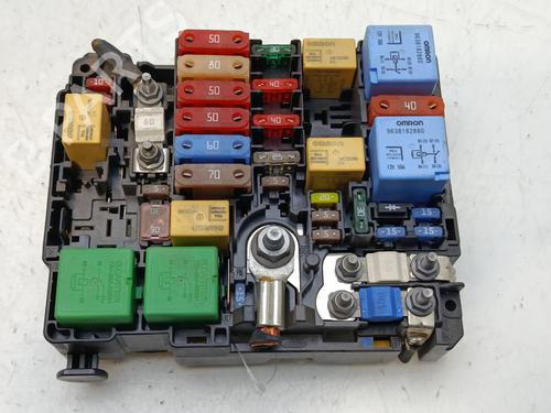 Used Fuse box PEUGEOT 308 II (LB_, LP_, LW_, LH_, L3_) [2013-2021]  32423249