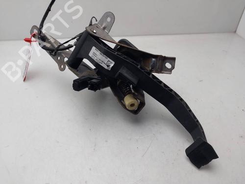 Used Clutch pedal Clutch pedal FORD FOCUS III Turnier 1.0 EcoBoost (125 hp) 40513641 40513641