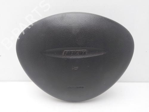 Used Driver airbag Driver airbag FIAT PUNTO Hatchback Van (188_) 1.2 60 (60 hp) 33649372 33649372