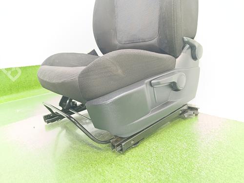 Left front seat PEUGEOT 3008 I MPV (0U_) | BP32366571C15