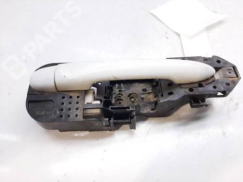 Used Front right exterior door handle Front right exterior door handle RENAULT MEGANE III Hatchback (BZ0/1_, B3_) 1.5 dCi (BZ0C) (90 hp) 10486046 10486046