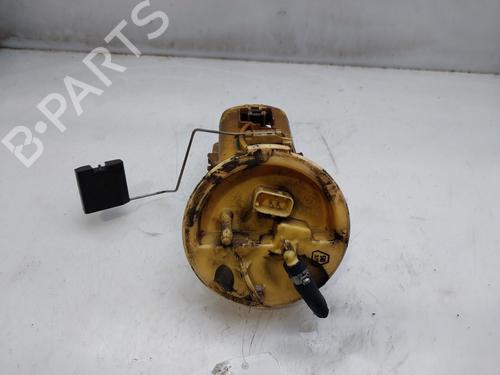 Used Fuel pump BMW 3 (E46) 320 d (150 hp) 15809765
