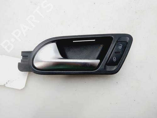 Venstre fortil invendig håndtag VW TIGUAN (5N_) [2007-2018]  29998324
