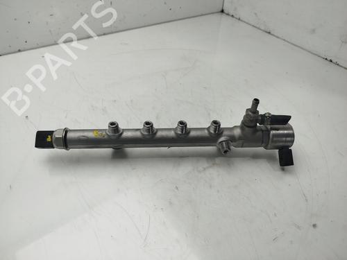 Used Injection rail MERCEDES-BENZ GLK-CLASS (X204) [2008-2015]  32411058