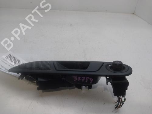 Venstre fortil invendig håndtag FORD FIESTA VI (CB1, CCN) [2008-2017]  24653666