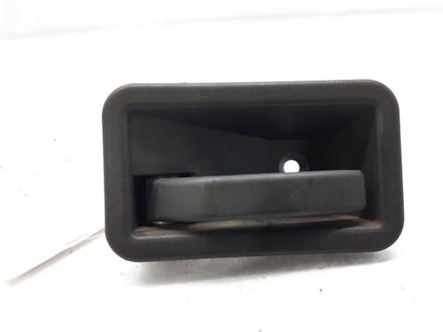 Front left interior door handle RENAULT CLIO I (B/C57_, 5/357_) 1.2 (5/357Y, 5/357K) (58 hp) 7700813585 | 7700813585 |