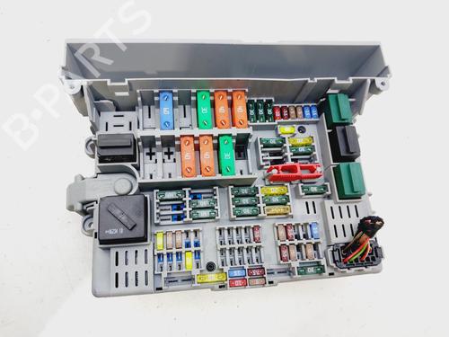 Used Fuse box BMW 1 (E87) 118 d (122 hp) 30610059