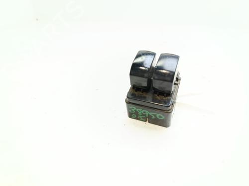 Used Left front window switch CHEVROLET AVEO / KALOS Hatchback (T200) 1.4 (83 hp) 28962525