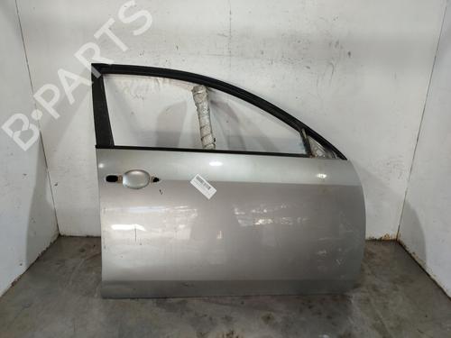 Used Right front door Right front door 37010815 37010815