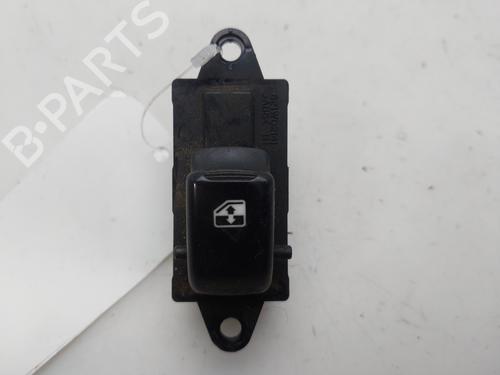 Używane Przełącznik szyby przedniej prawej Przełącznik szyby przedniej prawej DAEWOO REZZO (U100) 1.8 (98 hp) 35944685 35944685