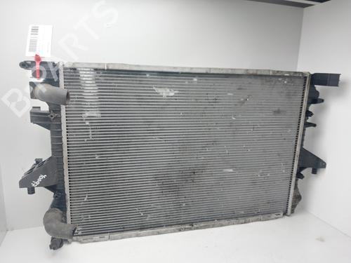 Used Water radiator Water radiator VW TRANSPORTER T5 Van (7HA, 7HH, 7EA, 7EH) 1.9 TDI (102 hp) 32411071 32411071