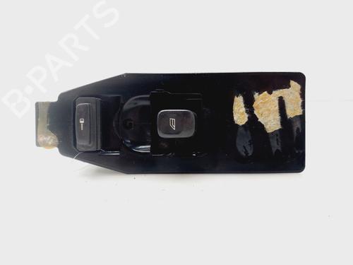 Right front window switch VOLVO S60 I (384) D5 30658117 |