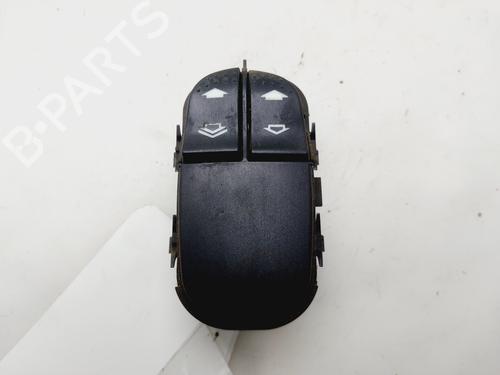 Used Left front window switch Left front window switch FORD FOCUS I (DAW, DBW) 1.6 16V (100 hp) 32857642 32857642