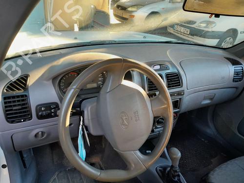Front right lock HYUNDAI ACCENT II (LC) 1.3 | BP22788178C97 