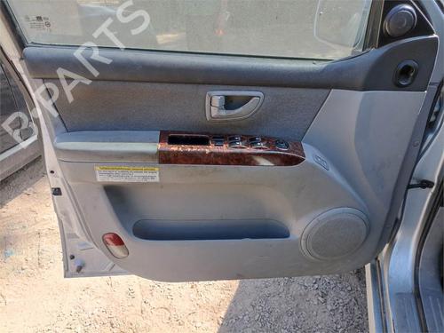 Right front window switch KIA SORENTO I (JC) 2.5 CRDi 4WD | BP38747237I26  - Image 10