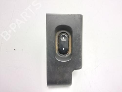 Used Right rear window switch Right rear window switch LAND ROVER FREELANDER I (L314) 2.0 Td4 4x4 (112 hp) 33267706 33267706