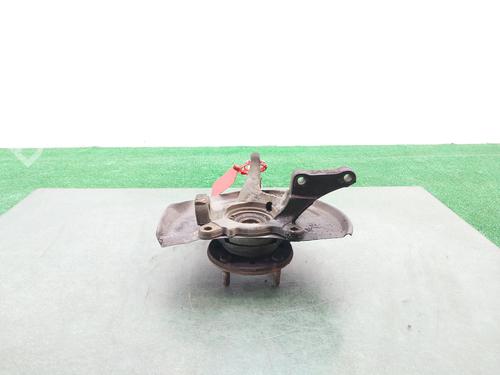 Left front steering knuckle VOLVO S40 I (644) 1.9 DI | BP17902766M25 
