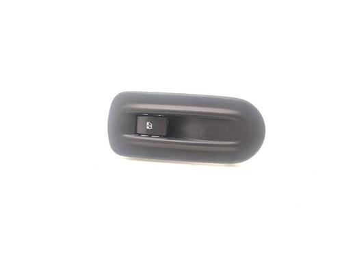 Used Right front window switch NISSAN INTERSTAR Van (X70) [2002-2025]  27334376