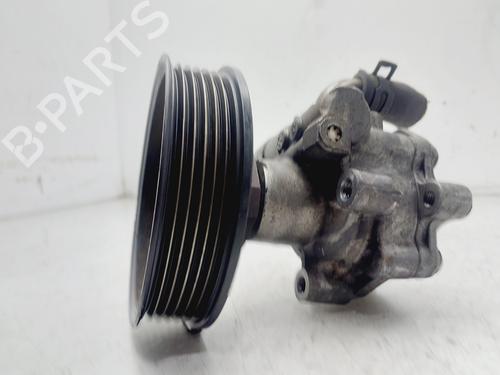 Used Steering pump VW GOLF IV (1J1) [1997-2008]  28355032