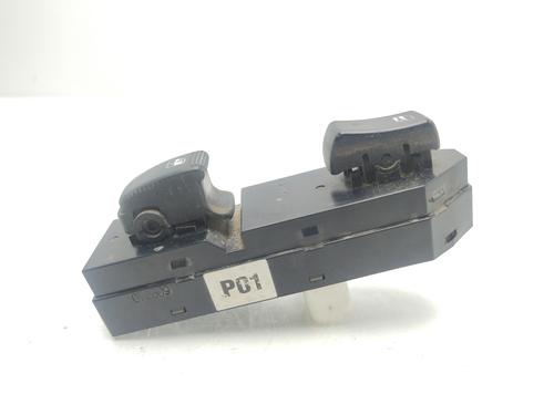 Right front window switch KIA SPORTAGE II (JE_, KM_)  | BP22711919I26 