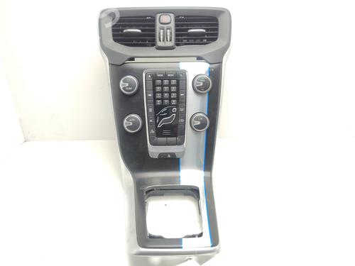 Mittelkonsole VOLVO V40 Hatchback (525) D2 (114 hp) 32032208