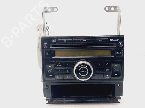 Used Radio NISSAN X-TRAIL II (T31) 2.0 dCi 4x4 (150 hp) 20330267