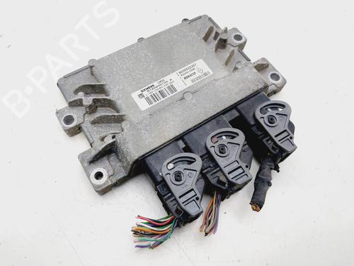Used Engine control unit (ECU) RENAULT CLIO III (BR0/1, CR0/1) [2005-2014]  30882375