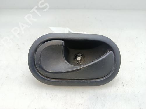 Maneta interior delantera izquierda RENAULT MEGANE II Saloon (LM0/1_) [2003-2026]  31304862