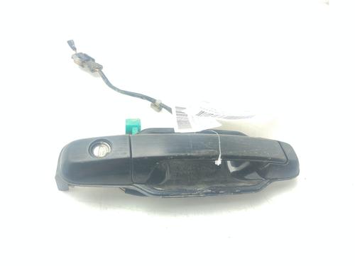 Used Front right exterior door handle KIA SORENTO I (JC) 2.5 CRDi (163 hp) 30403242