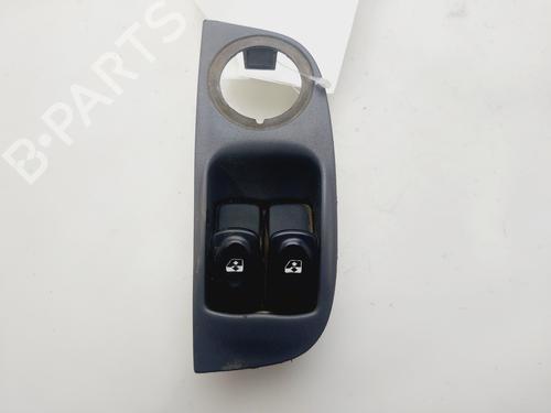 Used Left front window switch RENAULT MEGANE I (BA0/1_) [1995-2004]  30077633