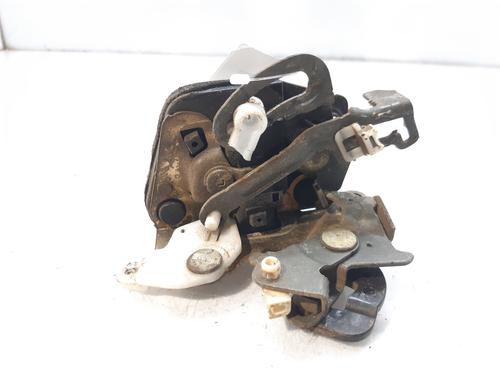 Used Rear left lock HYUNDAI SANTAMO [1998-2002]  8607795