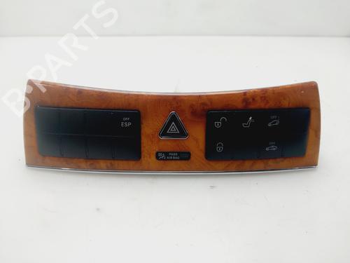 Used Warning switch MERCEDES-BENZ CLK (C209) CLK 270 CDI (209.316) (170 hp) 32317191