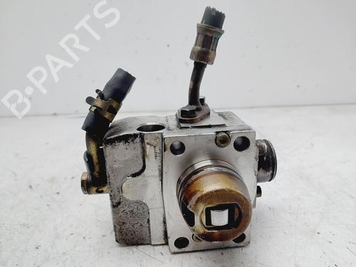 Used Fuel pump VOLVO V40 Estate (645) 1.8 i (125 hp) 32407902