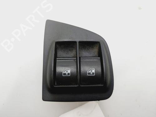Mando elevalunas delantero izquierdo FIAT DOBLO MPV (119_, 223_) 1.3 JTD 735402415SX |