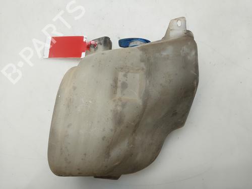 Used Windscreen washer tank Windscreen washer tank VW VENTO (1H2) 1.9 D (65 hp) 33817747 33817747
