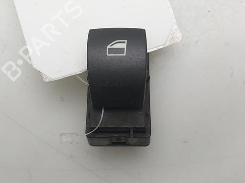 Venstre bagtil elrude kontakt Venstre bagtil elrude kontakt BMW 5 (E60) 525 d (177 hp) 36890353 36890353