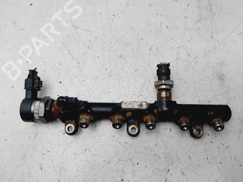 Used Injection rail MERCEDES-BENZ VITO Van (W447) 110 CDI (447.601, 447.603, 447.605) (102 hp) 28304654