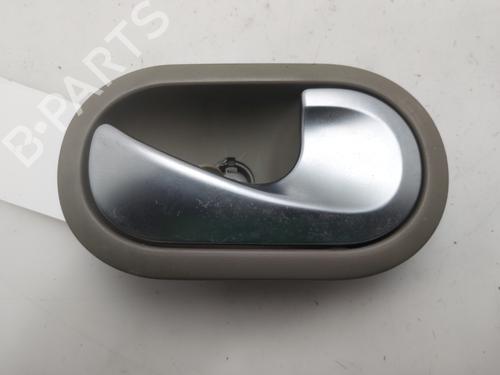 Used Front right interior door handle Front right interior door handle 37702998 37702998