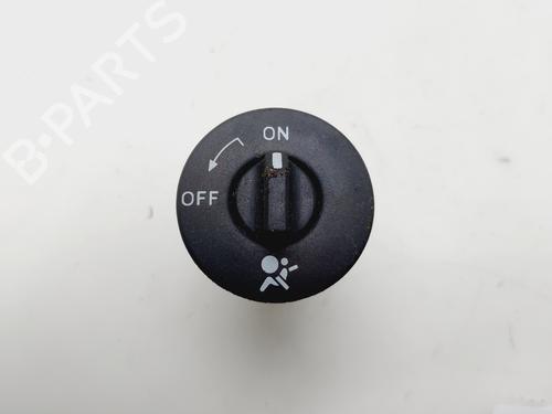 Used Switch Switch RENAULT KANGOO BE BOP (KW0/1_) 1.5 dCi 75 (75 hp) 32778295 32778295