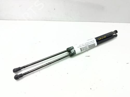 Used Tailgate lift support BMW 1 (F20) 116 i (136 hp) 29815627