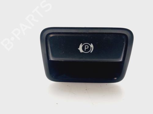Used Hand brake MERCEDES-BENZ GLA-CLASS (X156) GLA 200 CDI / d (156.908) (136 hp) 26947846
