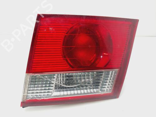 Used Right tailgate light KIA CARENS II MPV (FJ) [2002-2013]  25046505