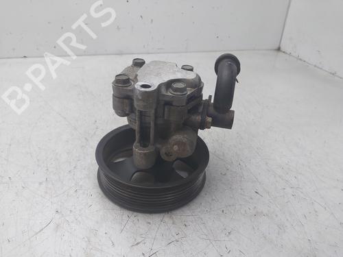Used Steering pump KIA SORENTO I (JC) 2.5 CRDi (170 hp) 31805571