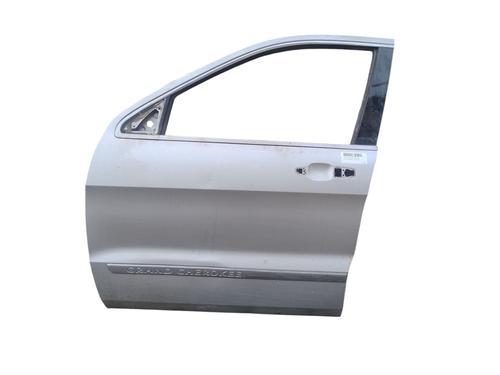 Used Left front door Left front door 39516832 39516832